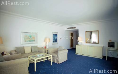 Joy Kiris World Hotel 8